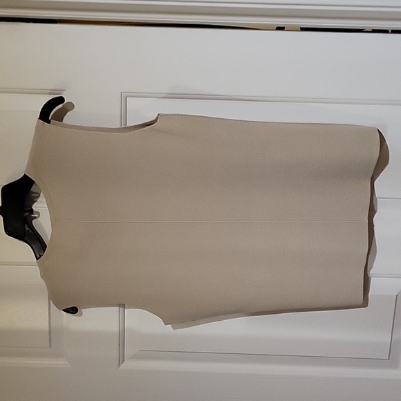 Anne Klein Sleeveless V-Neck Sweater - Picture 4 of 14